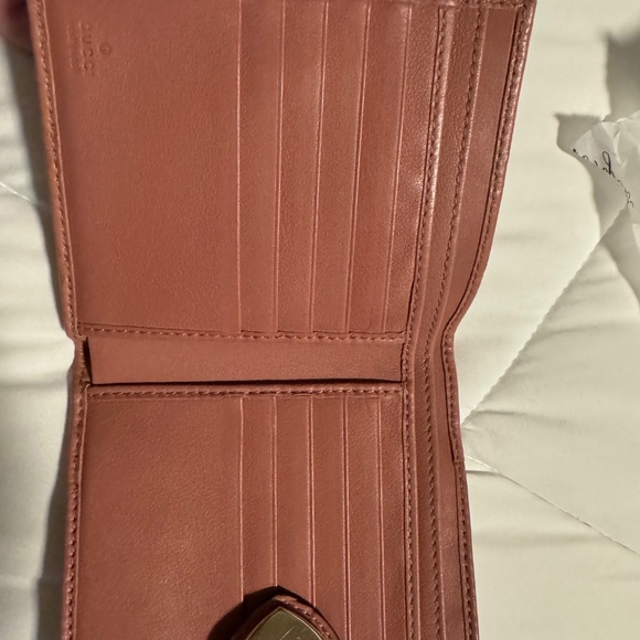 Gucci pink wallet - Picture 3 of 3
